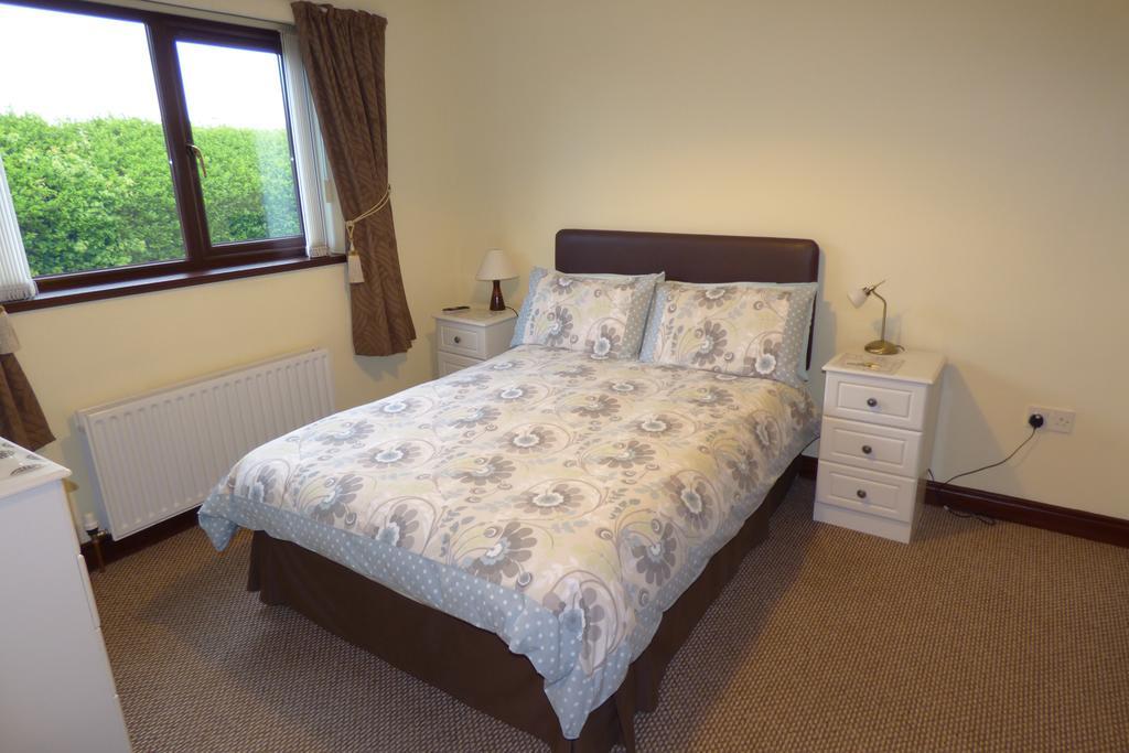Ken-Mar House Bed And Breakfast Ballymoney Værelse billede